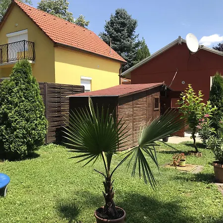 Villa Gunarasi Jacuzzival
