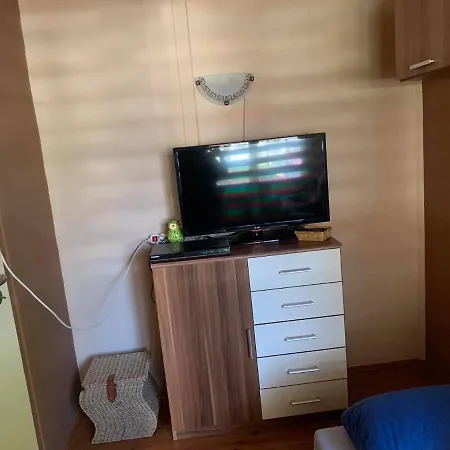 Gunarasi Jacuzzival Villa *